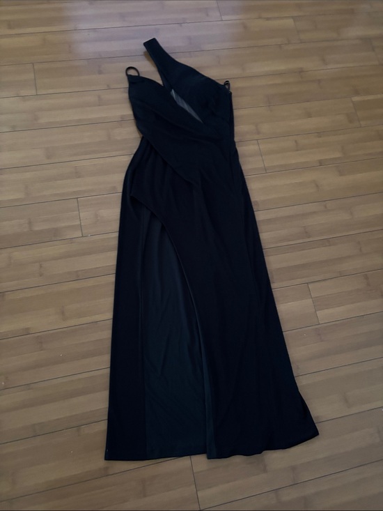 Katie May Dresses & Skirts - Katie May Black One-Shoulder Evening Gown with Side Drape